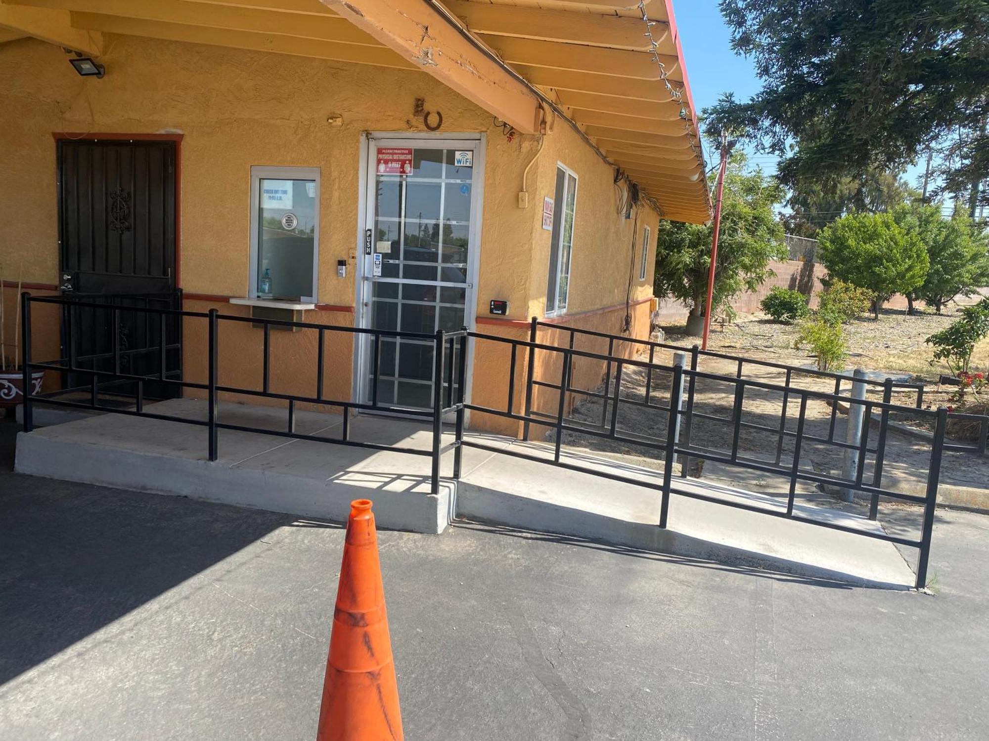 Valley Motel Atwater Exterior photo