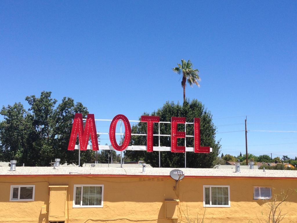 Valley Motel Atwater Exterior photo