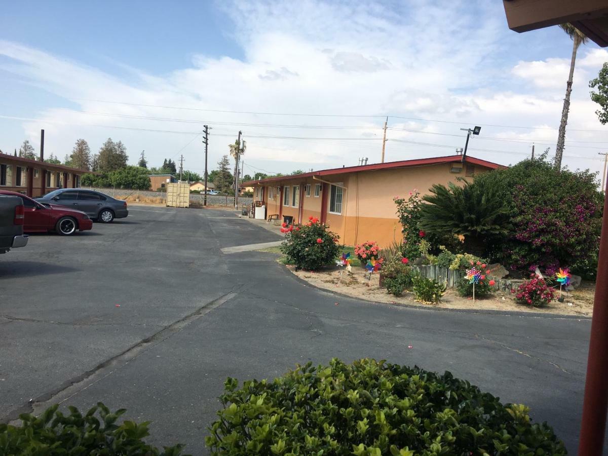Valley Motel Atwater Exterior photo